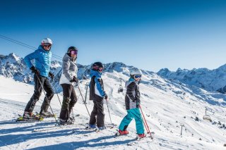 Familienwinter_Winterurlaub_im_Pitztal_Jerzens_Hochzeiger_Copyright_Hochzeiger_BergbahnenDaniel_Zangerl.jpg